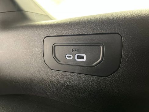 Used 2024 Jeep Grand Cherokee L Limited w/ Luxury Tech Group II image 36