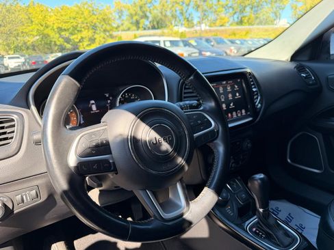 Used 2020 Jeep Compass Limited AWD/4WD image 11