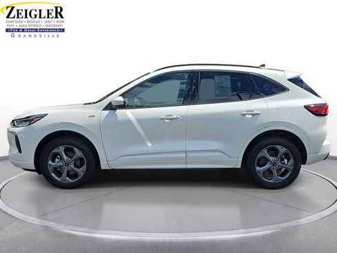 Used 2024 Ford Escape ST-Line Select AWD/4WD image 8