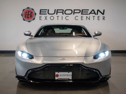 Used 2020 Aston Martin V8 Vantage Coupe RWD image 26