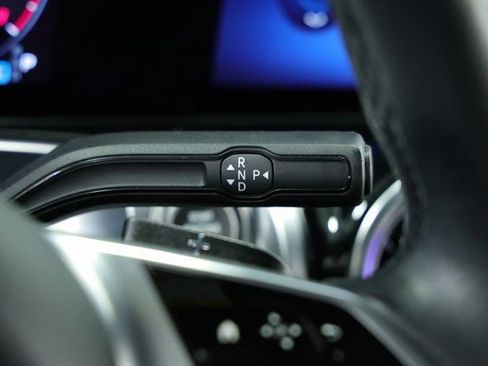 Used 2024 Mercedes-Benz GLB 250 image 15