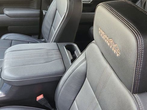 Used 2025 Chevrolet Silverado 1500 High Country w/ High Country Premium Package image 21