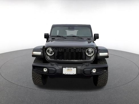Used 2025 Jeep Wrangler Unlimited Sport AWD/4WD image 4