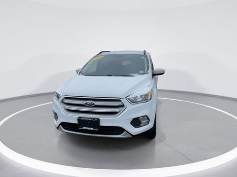 Used 2018 Ford Escape SE image 3