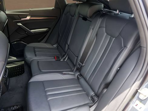 Used 2021 Audi SQ5 Prestige w/ Prestige Package AWD/4WD image 23