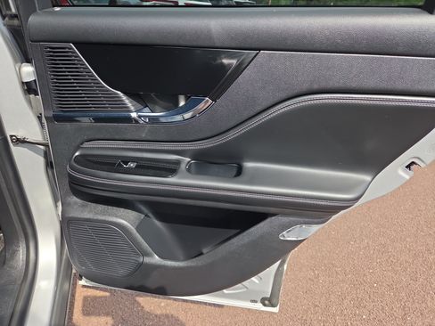 Used 2020 Lincoln Corsair AWD w/ Equipment Group 101A image 19