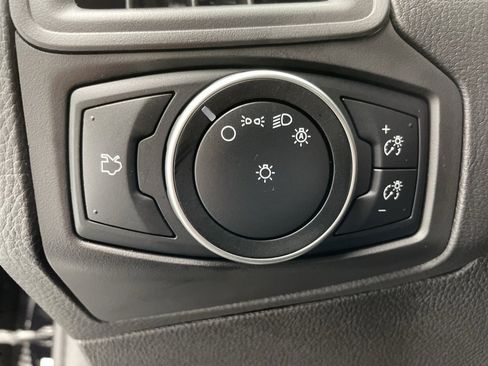 Used 2017 Ford Focus SE image 22