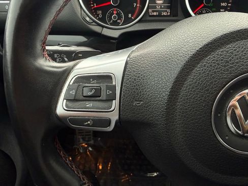 Used 2011 Volkswagen Golf 4-Door image 23