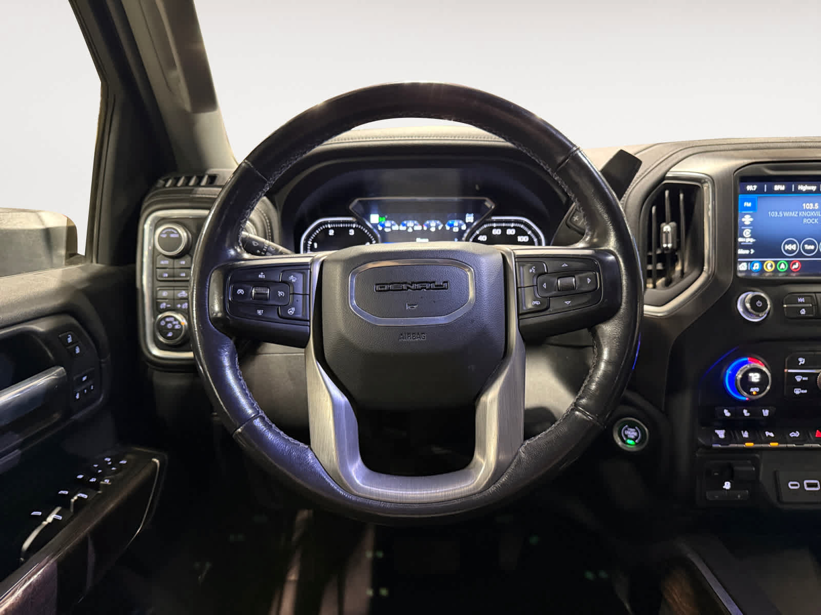 Used 2021 GMC Sierra 2500 Denali w/ Denali Ultimate Package AWD/4WD image 13