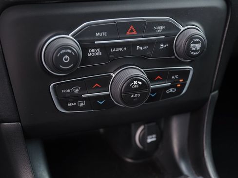 Used 2019 Dodge Charger Scat Pack w/ Plus Group RWD image 19
