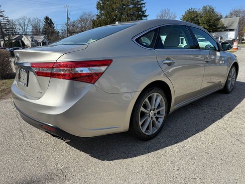 Used 2013 Toyota Avalon XLE Touring image 40