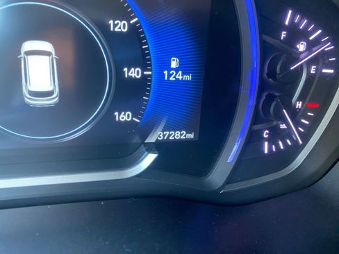 Certified 2020 Hyundai Santa Fe SEL image 15