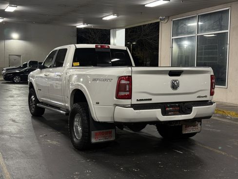 Used 2021 RAM 3500 Laramie image 9