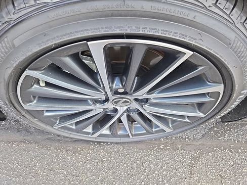 Certified 2025 Lexus ES 350 w/ Premium Package FWD image 7