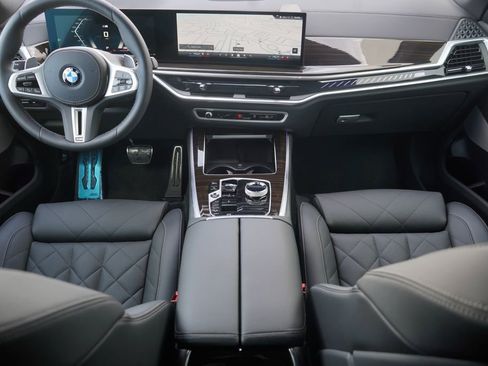 Used 2025 BMW X5 M60i image 13