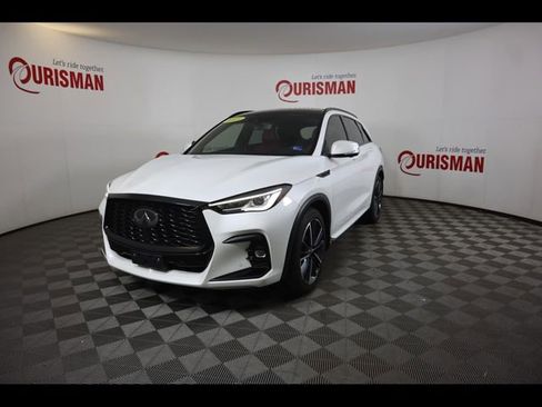 Used 2023 INFINITI QX50 Sport FWD image 2