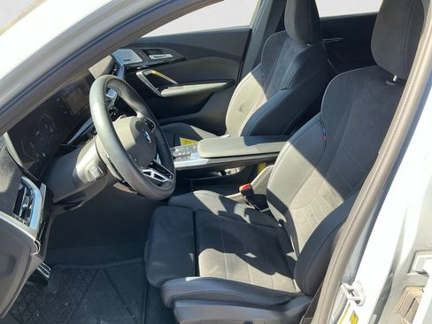 Used 2025 BMW X2 xDrive28i w/ Premium Package AWD/4WD image 10
