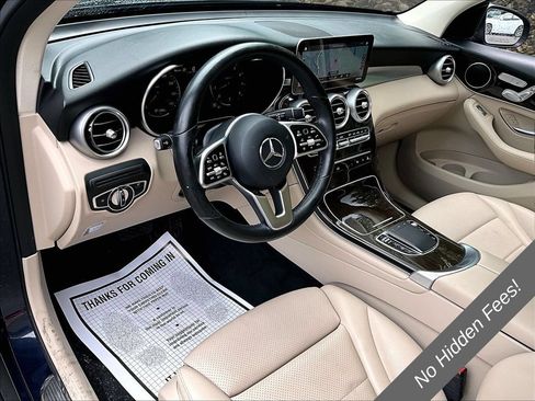 Used 2022 Mercedes-Benz GLC 300 4MATIC w/ Multimedia Package Lite image 11