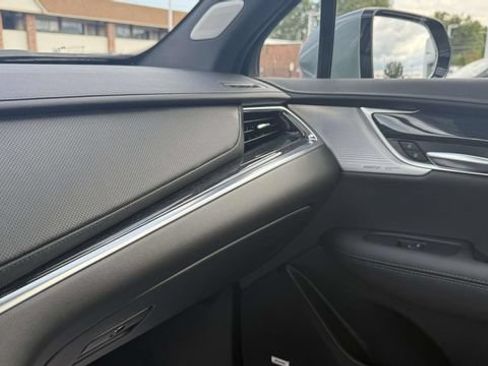 Certified 2024 Cadillac XT5 Premium Luxury FWD image 46
