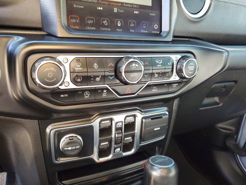 Used 2022 Jeep Gladiator Overland w/ Popular Equipment Package image 22