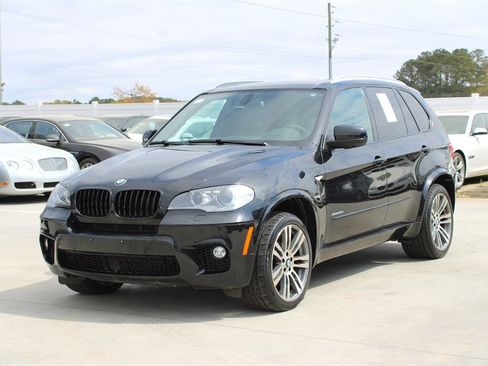 Used 2013 BMW X5 xDrive50i image 3