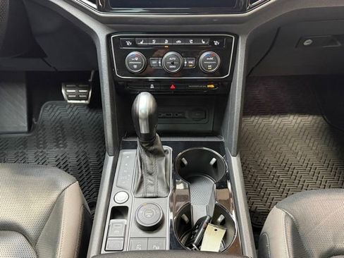 Used 2020 Volkswagen Atlas Cross Sport SEL Premium R-Line w/ Cross Sport MDO Package AWD/4WD image 15
