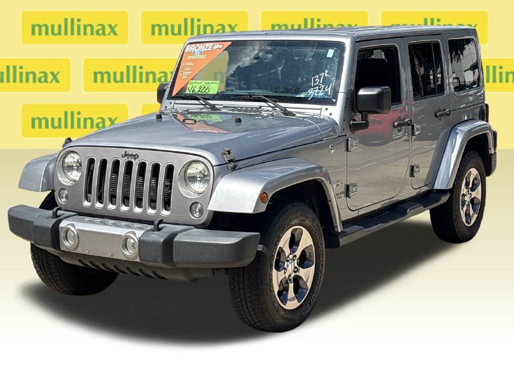 Used 2016 Jeep Wrangler Unlimited Sahara w/ Connectivity Group AWD/4WD image 13