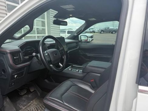 Used 2022 Ford Expedition Limited AWD/4WD image 5