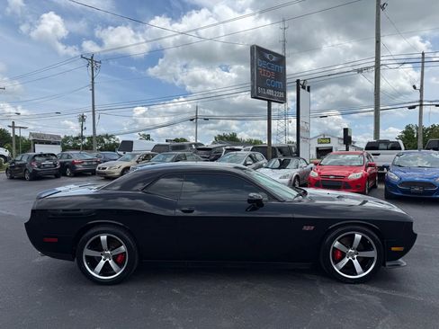 Used 2012 Dodge Challenger SRT8 w/ Premium Sound Group image 2