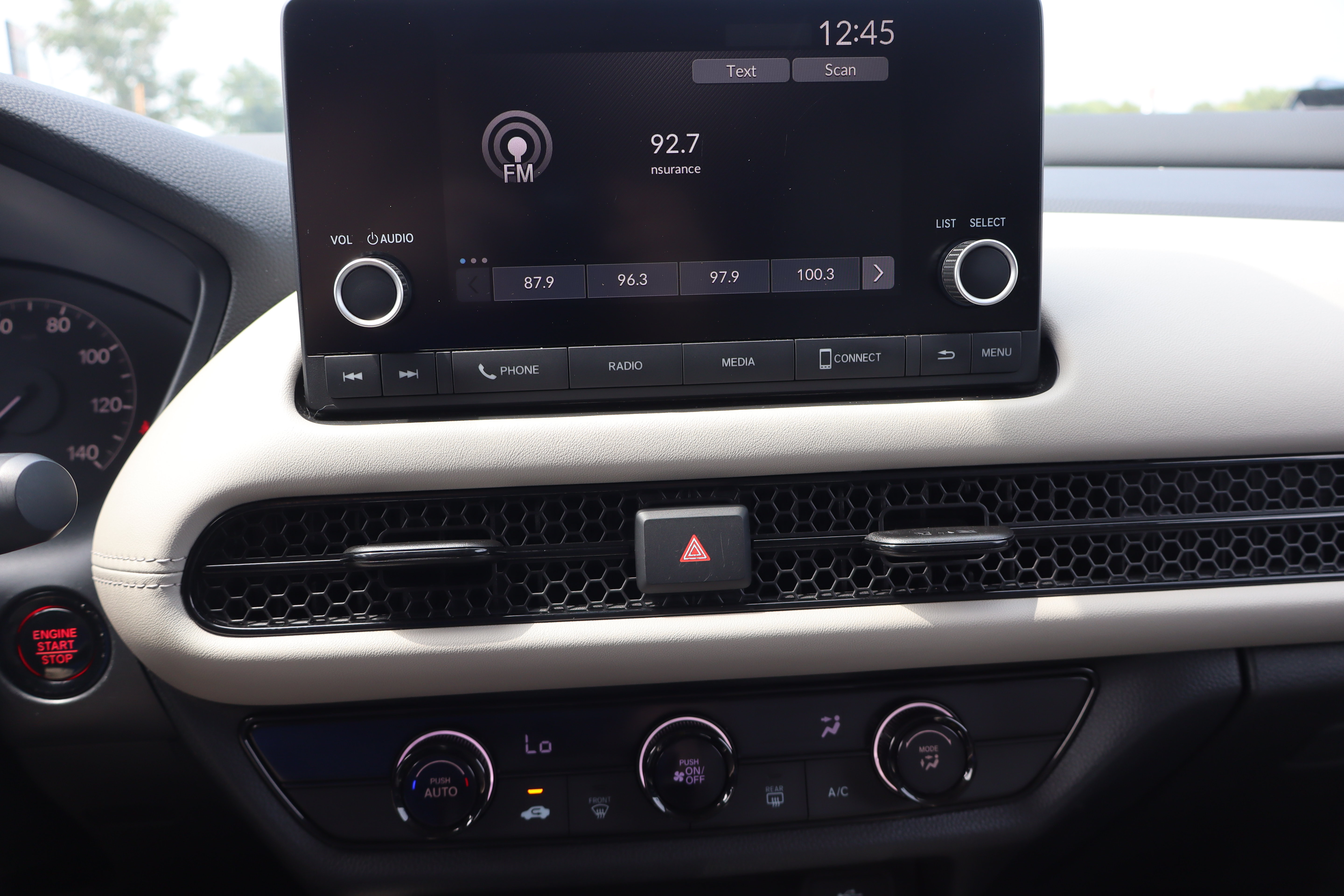 Used 2024 Honda HR-V LX image 18