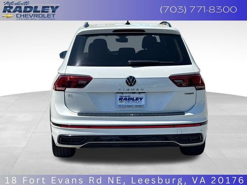 Used 2023 Volkswagen Tiguan SE R-Line AWD/4WD image 4