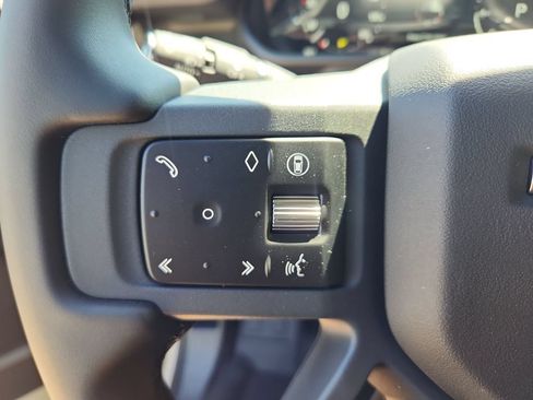 Used 2026 Land Rover Defender 110 S AWD/4WD image 17