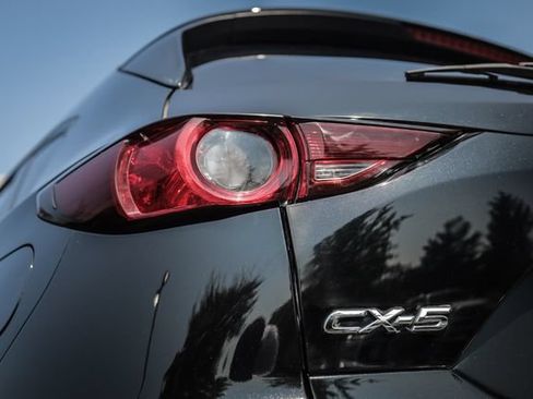 Used 2017 MAZDA CX-5 Touring FWD image 22