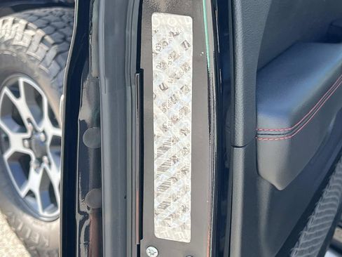 Used 2020 Jeep Wrangler Rubicon image 28