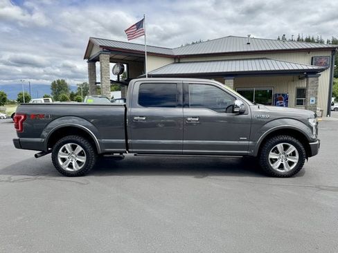 Used 2016 Ford F150 Platinum w/ Equipment Group 701A Luxury AWD/4WD image 3