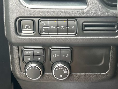 Used 2021 Chevrolet Tahoe Z71 AWD/4WD image 42