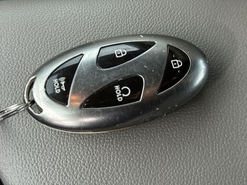Used 2024 Hyundai Elantra SEL FWD image 42