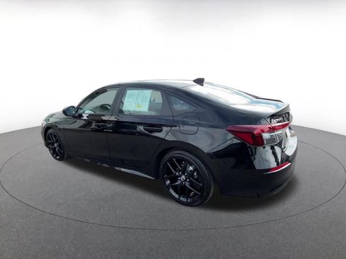 Used 2025 Honda Civic Sport image 10