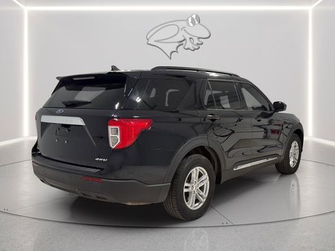 Used 2023 Ford Explorer XLT image 6