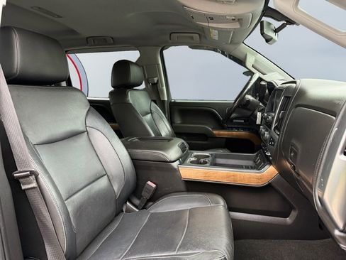 Used 2018 Chevrolet Silverado 3500 LTZ w/ Duramax Plus Package image 20
