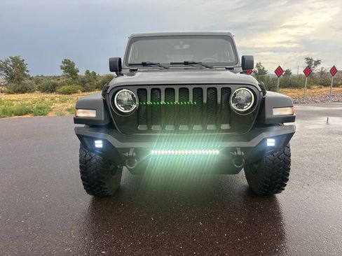 Used 2023 Jeep Wrangler Unlimited Sport AWD/4WD image 11
