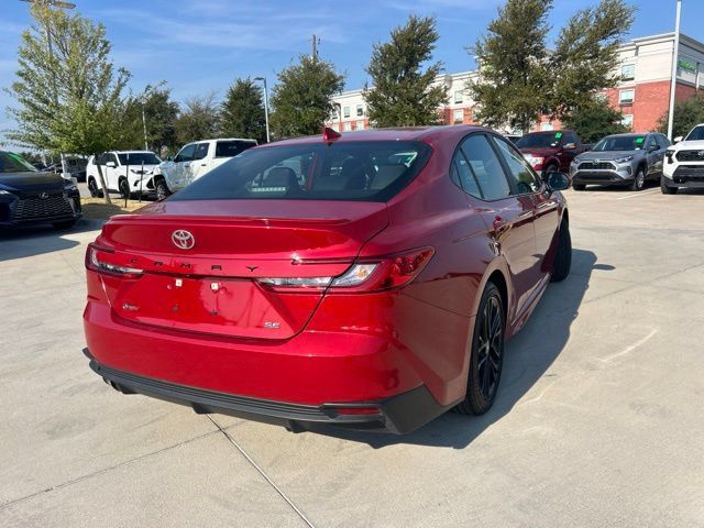 Used 2025 Toyota Camry SE FWD image 3
