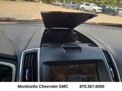Used 2015 Ford Edge Titanium w/ Equipment Group 302A AWD/4WD image 24
