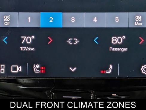 Used 2024 Volvo XC90 B5 Plus w/ Protection Package Premier image 32