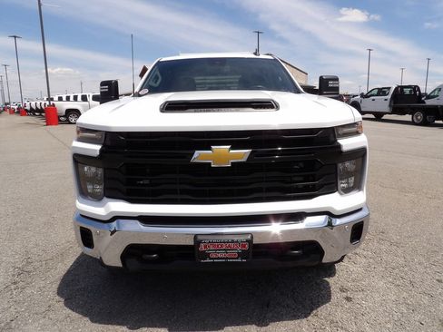 Used 2025 Chevrolet Silverado 3500 W/T w/ WT/CX Safety Package AWD/4WD image 12