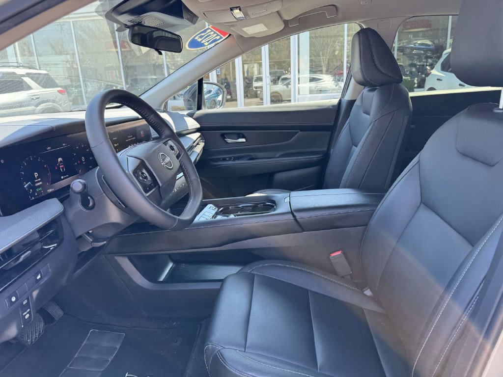 Certified 2025 Nissan Murano SV AWD/4WD image 16
