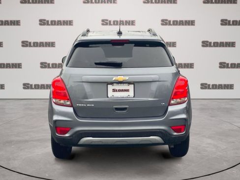 Used 2019 Chevrolet Trax LT w/ LT Convenience Package image 4