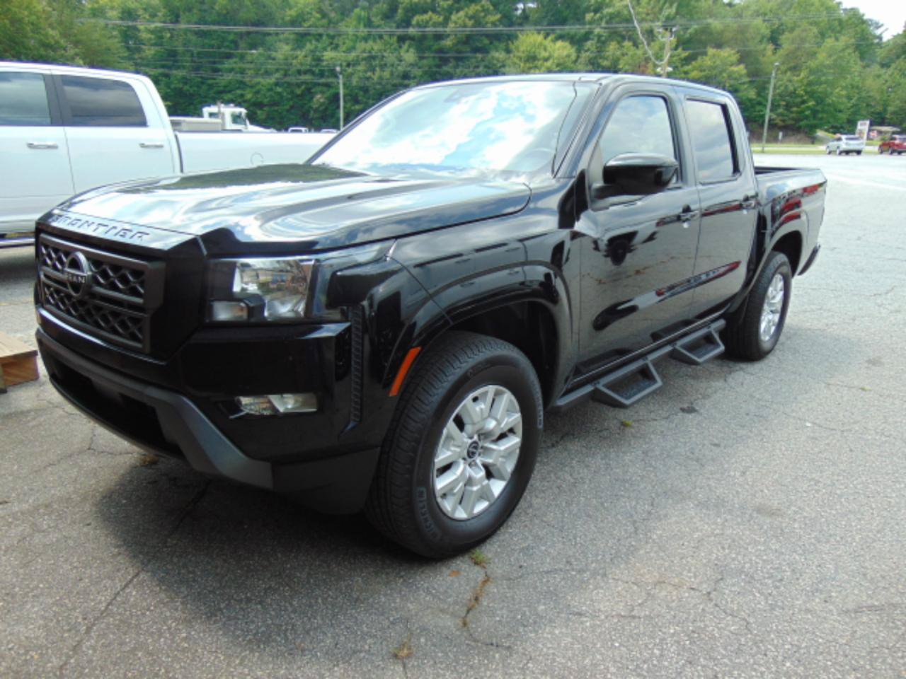 Used 2022 Nissan Frontier SV AWD/4WD image 22