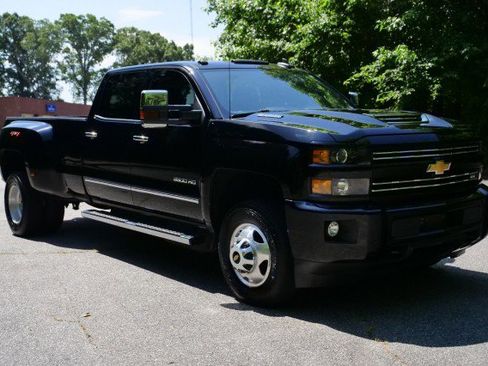 Used 2019 Chevrolet Silverado 3500 LTZ w/ Duramax Plus Package AWD/4WD image 4