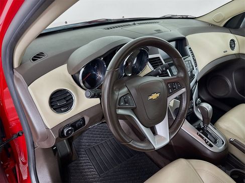 Used 2013 Chevrolet Cruze LT w/ Enhanced Safety Package image 4